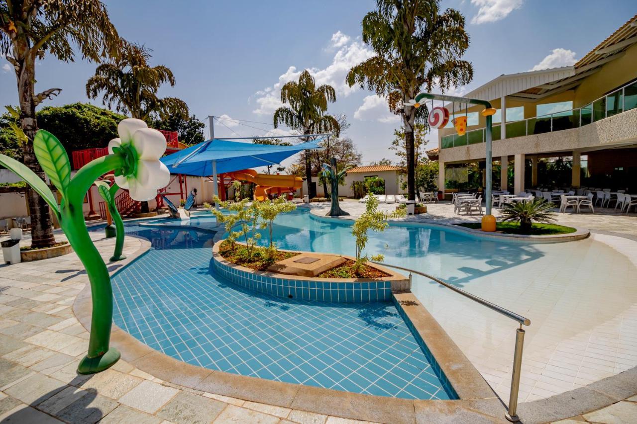 Diroma Resort Com Um Dia No Acqua Park Caldas Novas Εξωτερικό φωτογραφία