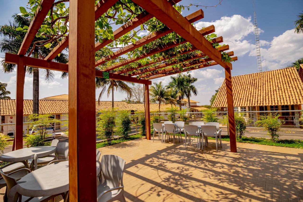 Diroma Resort Com Um Dia No Acqua Park Caldas Novas Εξωτερικό φωτογραφία