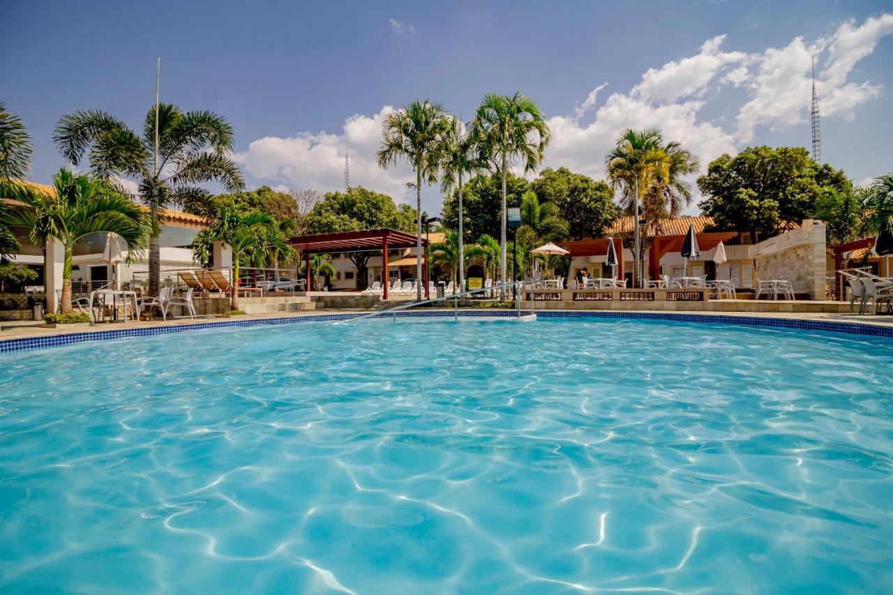 Diroma Resort Com Um Dia No Acqua Park Caldas Novas Εξωτερικό φωτογραφία