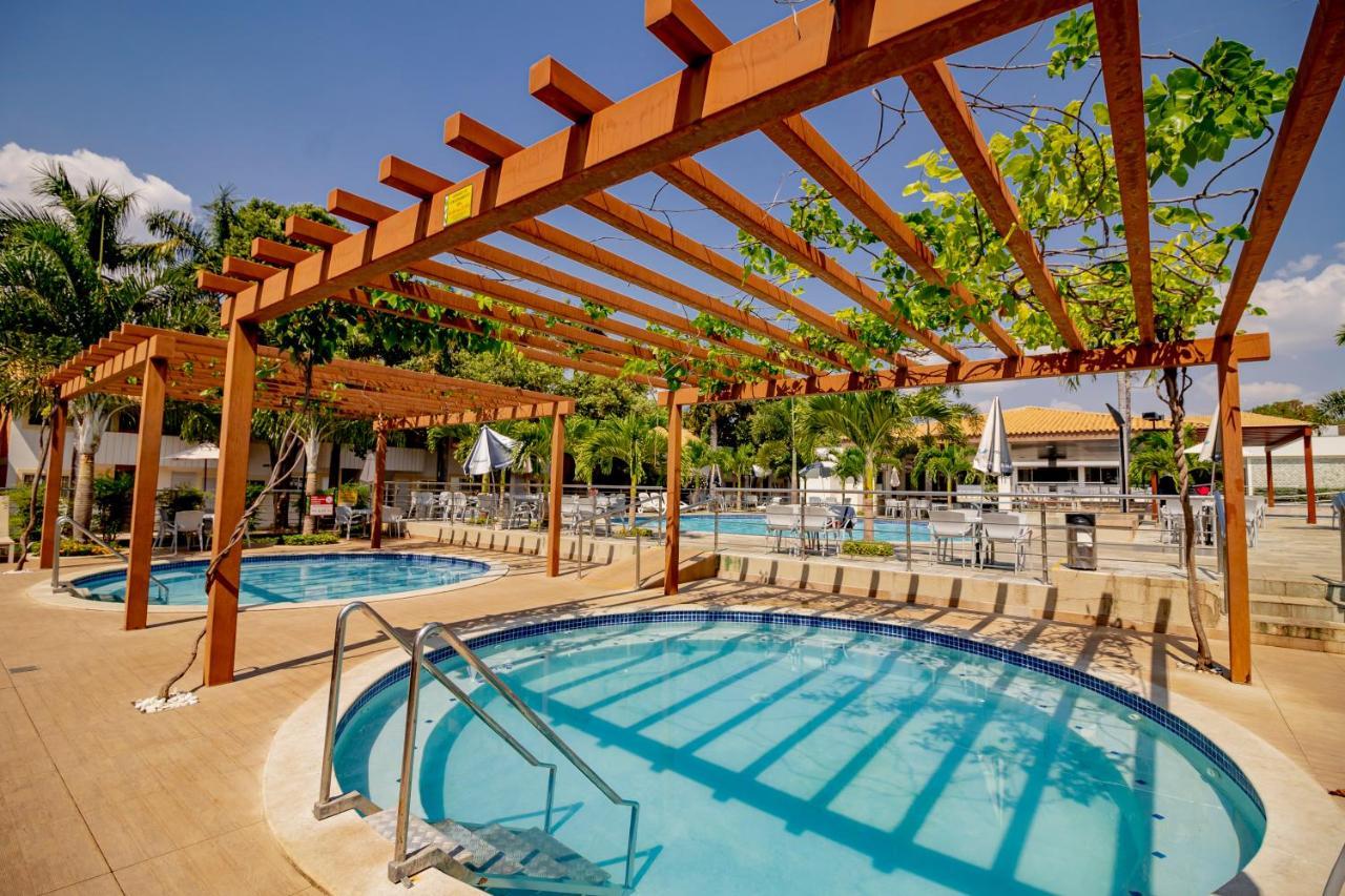 Diroma Resort Com Um Dia No Acqua Park Caldas Novas Εξωτερικό φωτογραφία