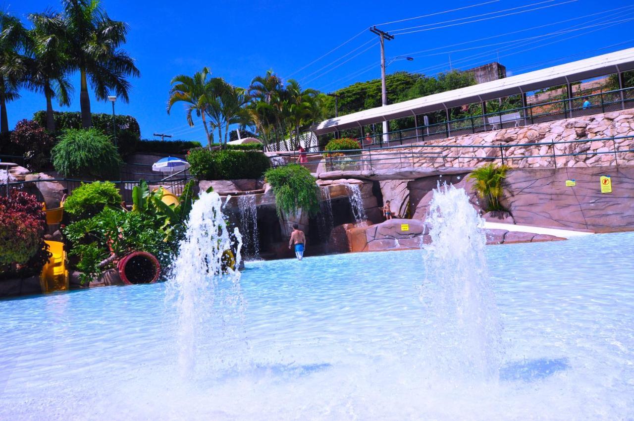 Diroma Resort Com Um Dia No Acqua Park Caldas Novas Εξωτερικό φωτογραφία